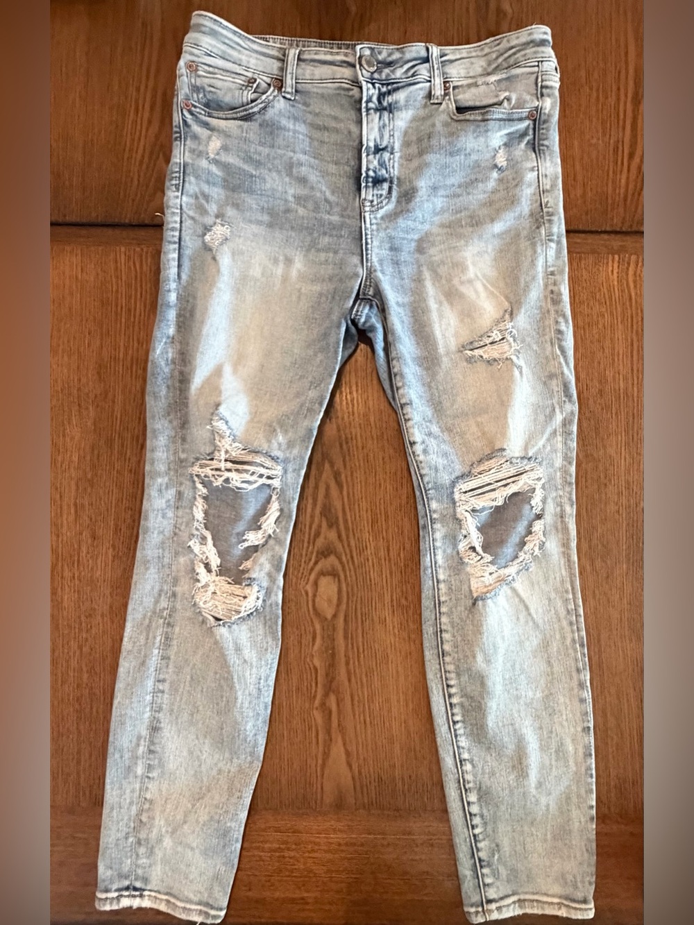 American Eagle Outfitters Light Blue Ripped High-Rise Skinny Jeans